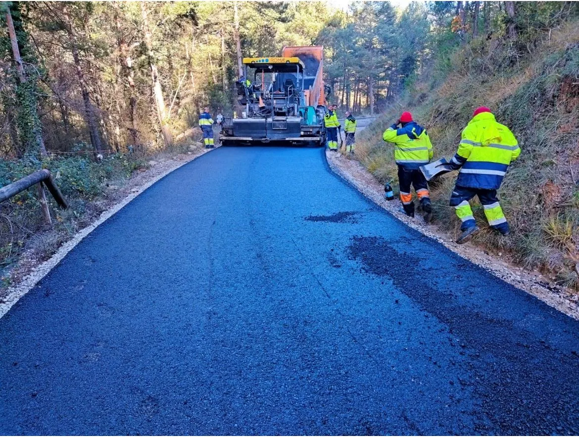 El Consell Comarcal arranja un tram del camí de La Selva, a Navès