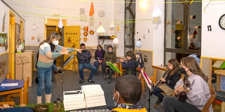 Els Conjunts Instrumentals de l’Escola de Música ofereixen una mostra musical a la Biblioteca