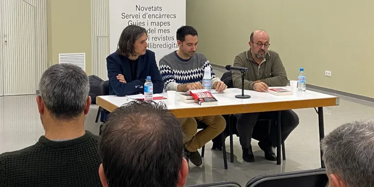 'Tota la veritat', un llibre sobre l’1-O que “no busca ni herois, ni traïdors”