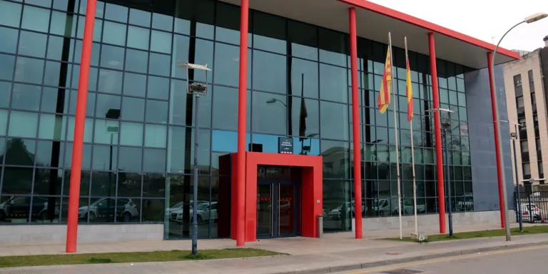 Detingut a Lleida un home especialitzat en furts en establiments oberts al públic, amb més de 70 antecedents