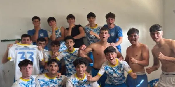 El Juvenil ‘A’ de la UD Torredembarra goleja al Sant Pau Apòstol i queda pendent d’un possible descens compensat (0-4)