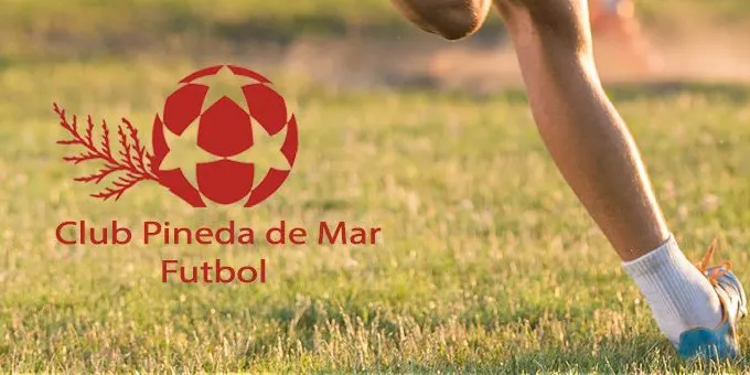 Tots els infants que vulguin jugar a 'futbol camp' ho poden fer a Pineda