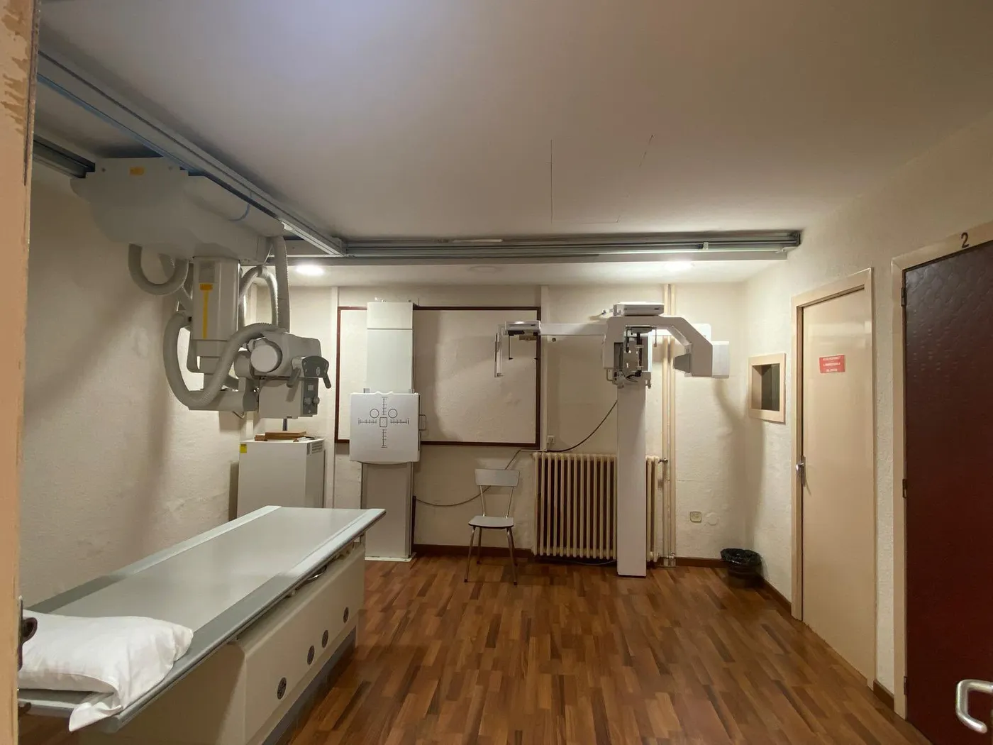 La renovació integral de la sala de raigs X del Centre Sanitari deixarà l'equipament sense radiografies durant sis setmanes