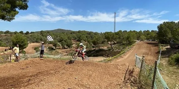 Ruixin Zhang es proclama vencedora de la quarta prova del Campionat de Catalunya de Motocròs a Salomó
