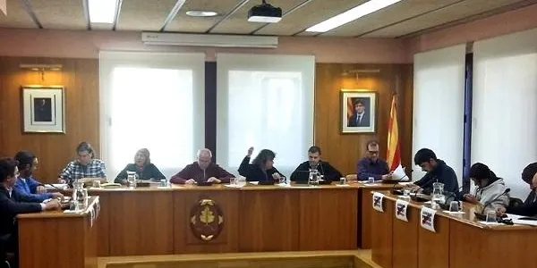 Dos informes jurídics desestimen dues de les mocions que els grups de l’oposició volien portar al ple de dilluns