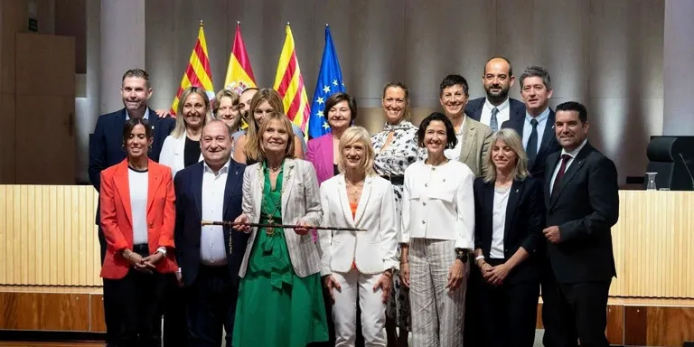 Lluïsa Moret (PSC), nova presidenta de la Diputació de Barcelona, amb Xavier Amor de diputat