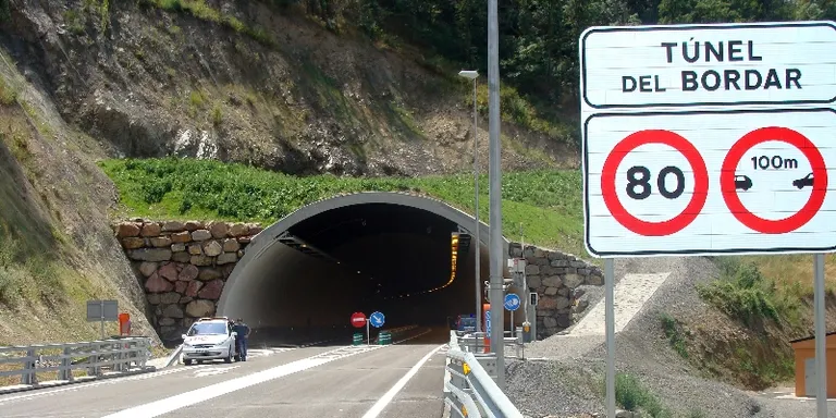Andorra proposa al Govern espanyol dotar l'N-145 d'un tercer carril reversible