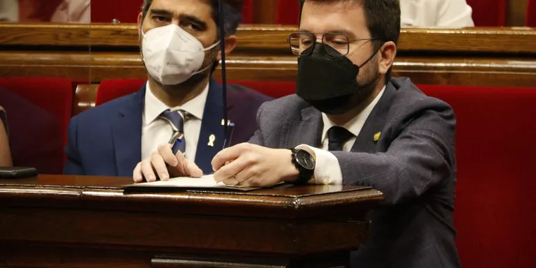 Puigneró es nega a assistir al sopar amb Felip VI com li havia encarregat Aragonès
