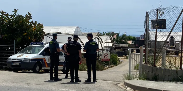 Operació policial a una finca agrícola del Camí del Mig