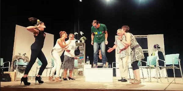 El grup de teatre de l’Enramada presenta l’obra “Toc Toc” aquest dissabte a la Violeta