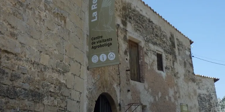 Alinyà estrena un nou espai d'atenció al visitant a l'antiga rectoria