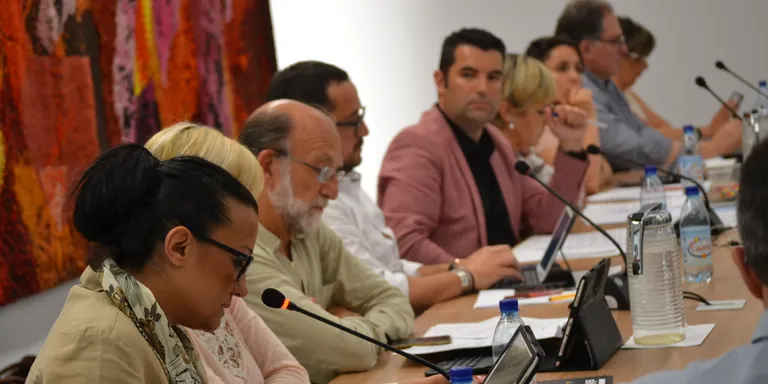 S'aprova per unanimitat la moció del PSC que demana un increment de places concertades a les residències de gent gran