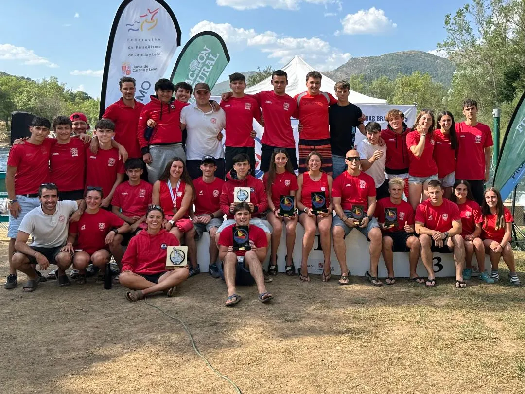 GRAN ACTUACIÓN DE SANTIAGOTARRAK EN EL CAMPEONATO DE ESPAÑA DE AGUAS BRAVAS 2025