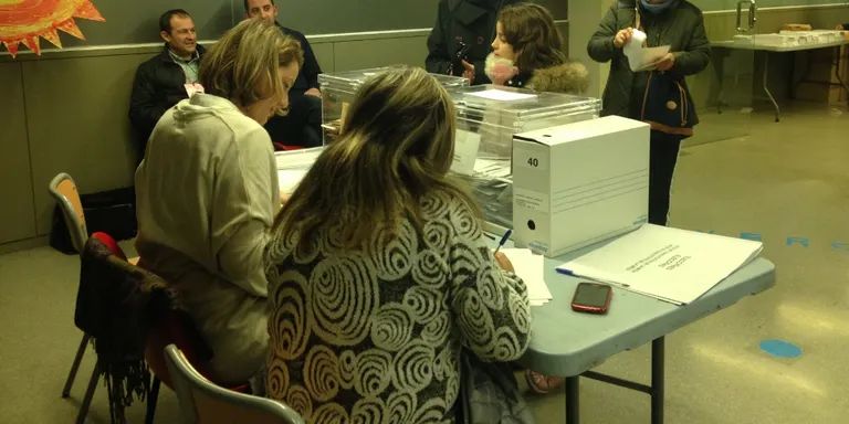 El 70,34% de l'electorat rubinenc participa a les Eleccions Generals