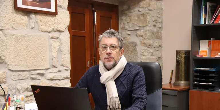L'alcalde de Pinós reclama agilitat en els pagaments a la Generalitat i la Diputació per evitar haver de demanar un préstec