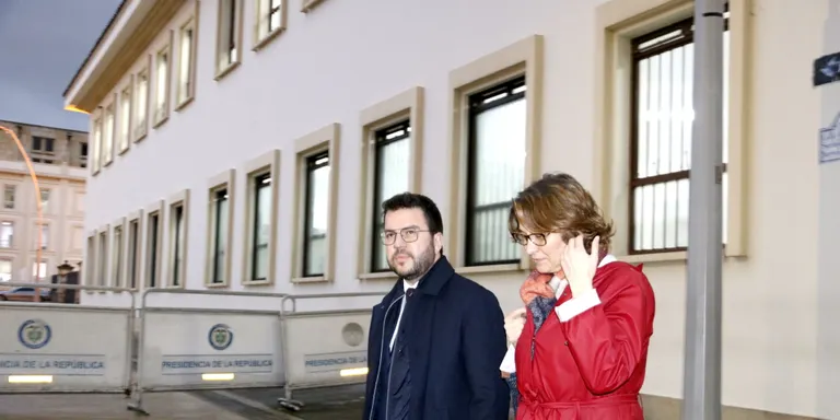 Aragonès i Petro ajornen la reunió i s'emplacen a trobar-se en alguna altra ocasió