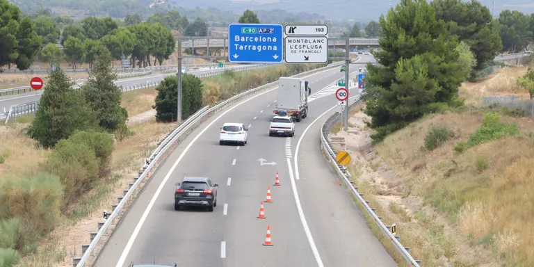 Trànsit reforçarà la vigilància a l’AP-7 i l’A-2 durant l’eclipsi