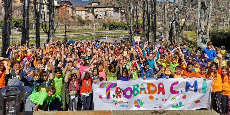 Més de 300 infants de la Seu participen a la 2a Trobada Ludicoesportiva al Ràfting Parc