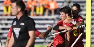 A l'equip d'hoquei herba se li complica el passi a quarts després de perdre amb Nova Zelanda (4-3)