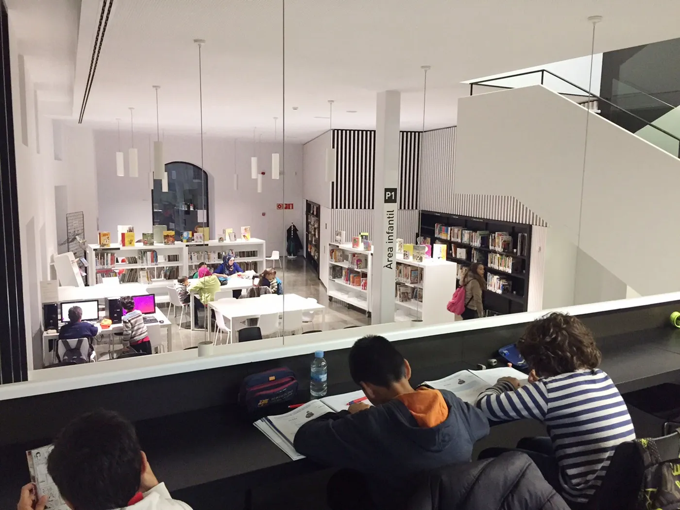 <strong>La biblioteca fa una crida als lectors de 4t a 6è de primària que vulguin fer de jurat d'un premi literari</strong>