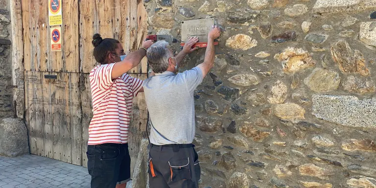 Llívia recupera els noms tradicionals de les cases de la vila