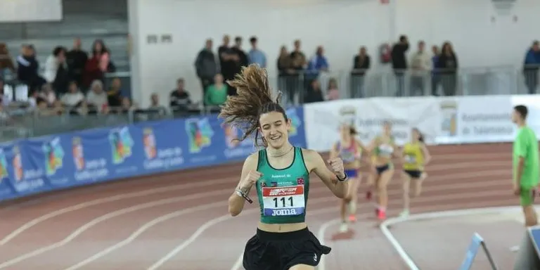 Marta Mitjans disputa el Campionat d'Espanya en 800 metres llisos en la categoria sub-20