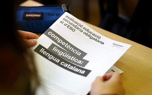 Prop de 120 alumnes de 4t d’ESO de l’Institut d’Altafulla s’examinen de les proves de competències bàsiques
