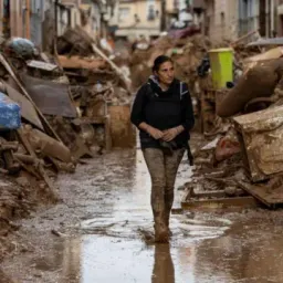 La ayuda utrerana llega a Valencia - episode art