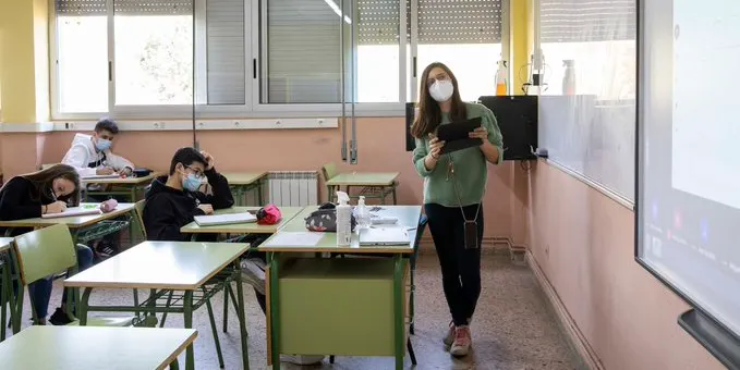 El curs escolar es reprèn a Cambrils amb un centenar de persones confinades