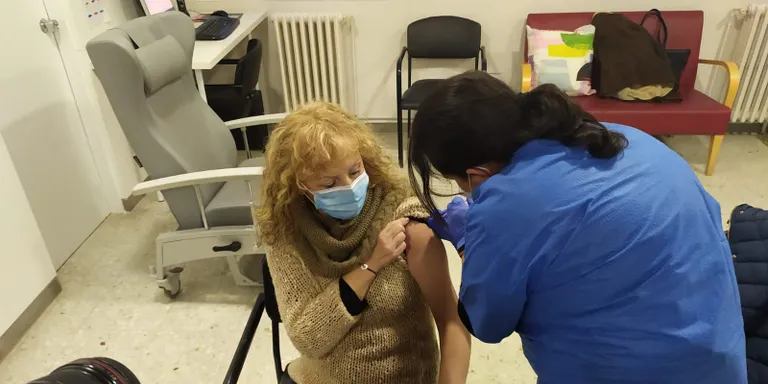Santa Susanna comença a vacunar persones usuàries i professionals