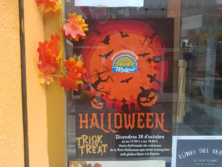 L’Associació Malgrat Comerç ofereix una ruta de “trick or treat” per les botigues del municipi