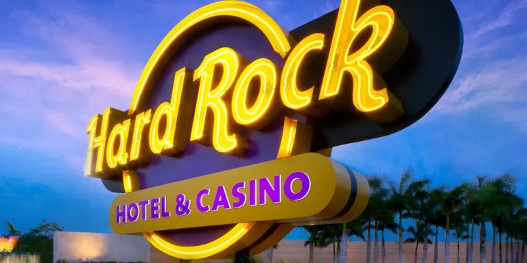El ple de Salou aprova una moció de suport al projecte de Hard Rock