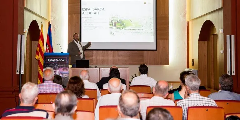L'exposició itinerant de l'Espai Barça ha passat per la Seu d'Urgell