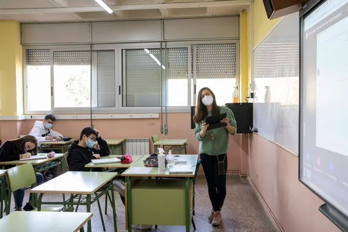 El curs escolar es reprèn a Cambrils amb un centenar de persones confinades
