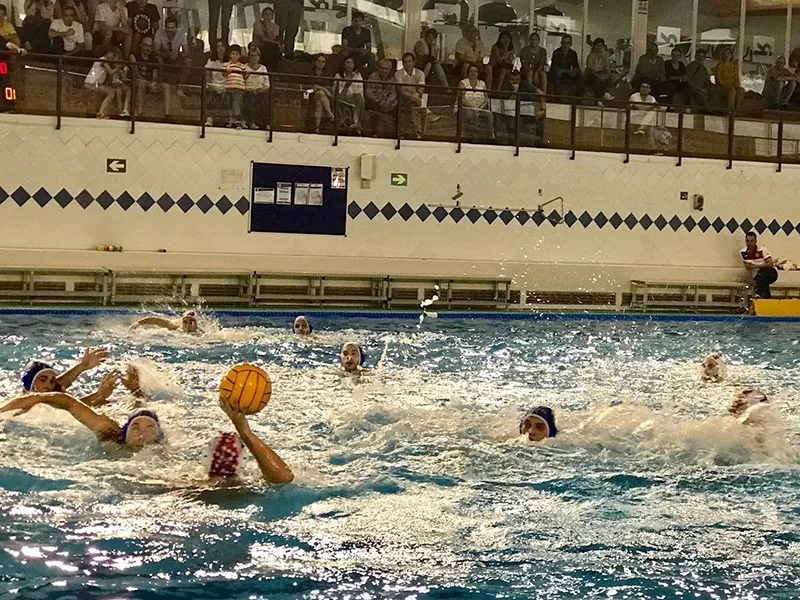 Partit més igualat el dels nois, que van guanyar 12 - 10 al Granollers