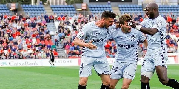 El Nàstic manté el tercer lloc i continua la seva persecució a la zona d’ascens directe a Primera Divisió