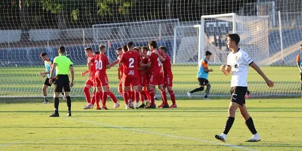 El Nàstic supera el València Mestalla en el quart test de la pretemporada (0-2)