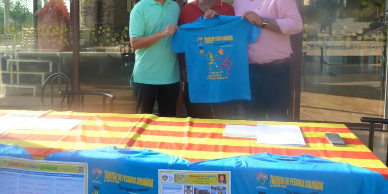 La sisena edició del Torneig Petanca Solidària se celebra a Rubí aquest dissabte