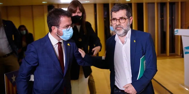 Els partits polítics municipals valoren el pacte d'ERC i JuntsxCat al govern de la Generalitat
