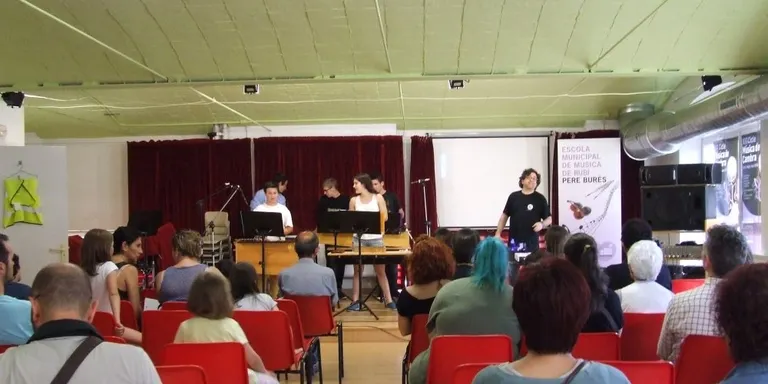 Bona valoraci\xf3 de la jornada de portes obertes de la Pere Bur\xe9s