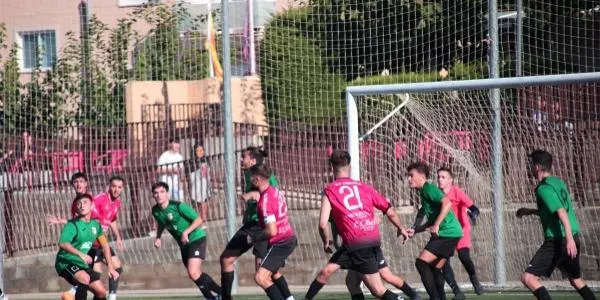 El Creixell converteix en mortal al Cunit (2-2)