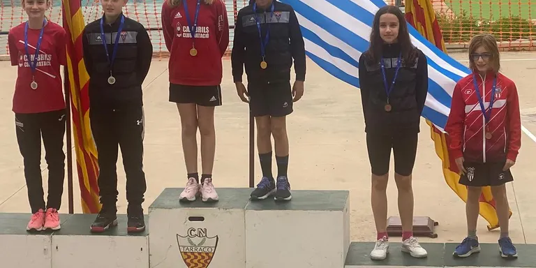 El Cambrils Club Natació es penja 17 medalles en el Campionat Provincial del CN Tàrraco