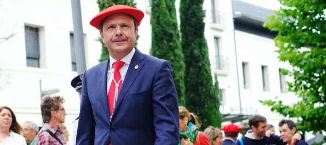 SALUDO OFICIAL DEL ALCALDE DE IRUN