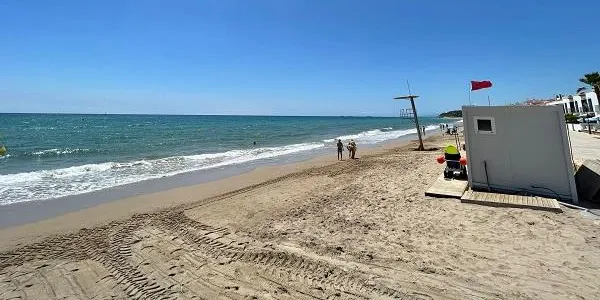 L'Ajuntament d'Altafulla assegura que el vessament d'aigua estancada al mar no va suposar cap problema de salubritat