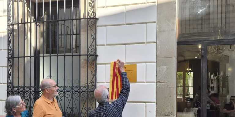 Arenys ja té un espai de tribut a Fèlix Cucurull al centre de la vila