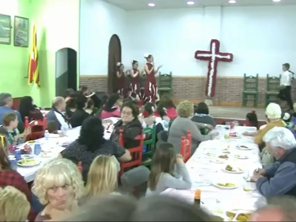 La Casa de Andalucía organitza cada any la celebració de la Cruz de Mayo