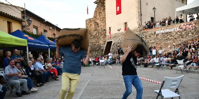 Més de 2000 persones visiten la Fira de l’Avellana de la Selva