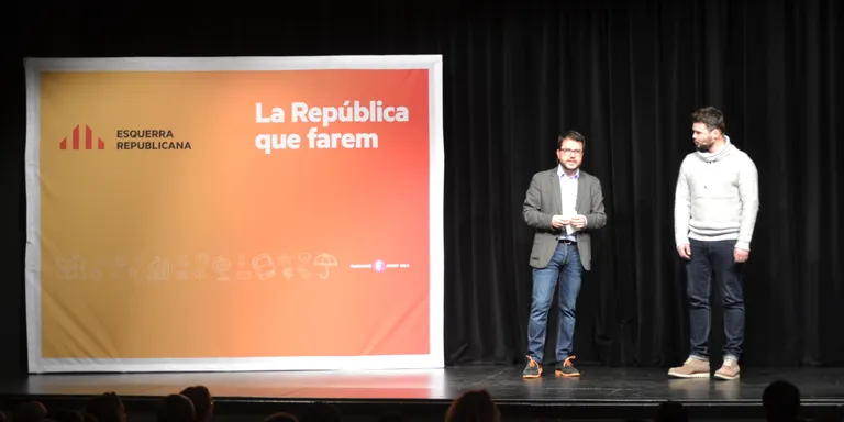 El portaveu d'ERC al Congrés, Gabriel Rufián, omple el CCR amb la xerrada 'La República que farem'
