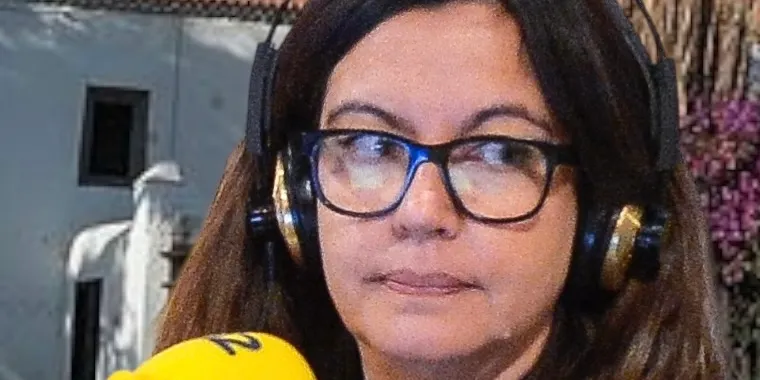 Àngels Barceló pasea por el casco histórico de Telde, pero la realidad no se tapa con una foto