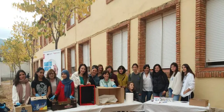 Pronòstic molt greu per al jove que va caure dimecres a la plaça Lluís Companys